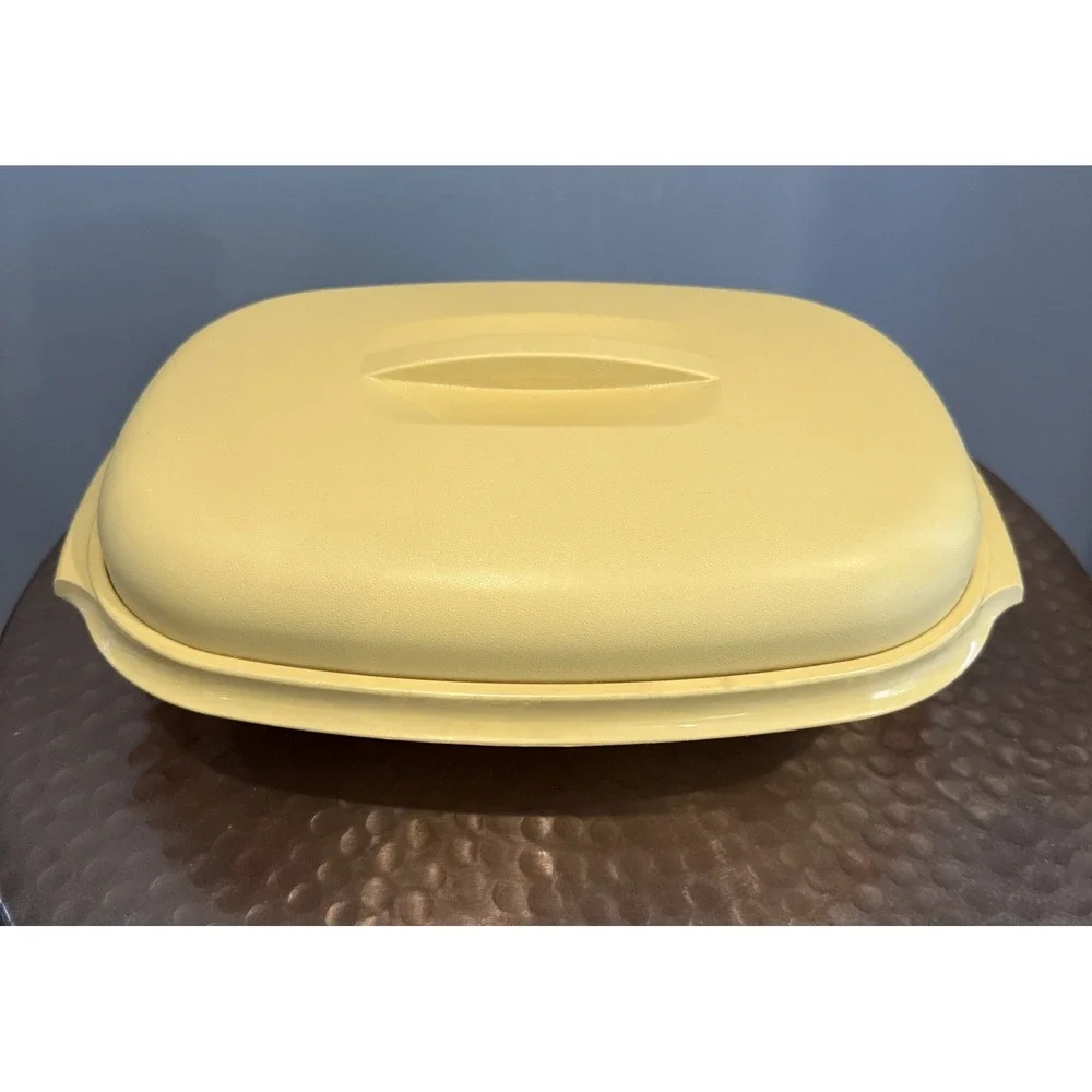 Vintage Tupperware Yellow Oblong Oval Casserole Dish Bowl Lid Strainer Colander